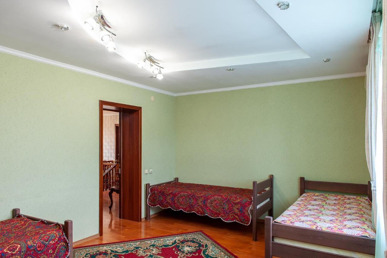 Hostel Astana Buitenkant foto