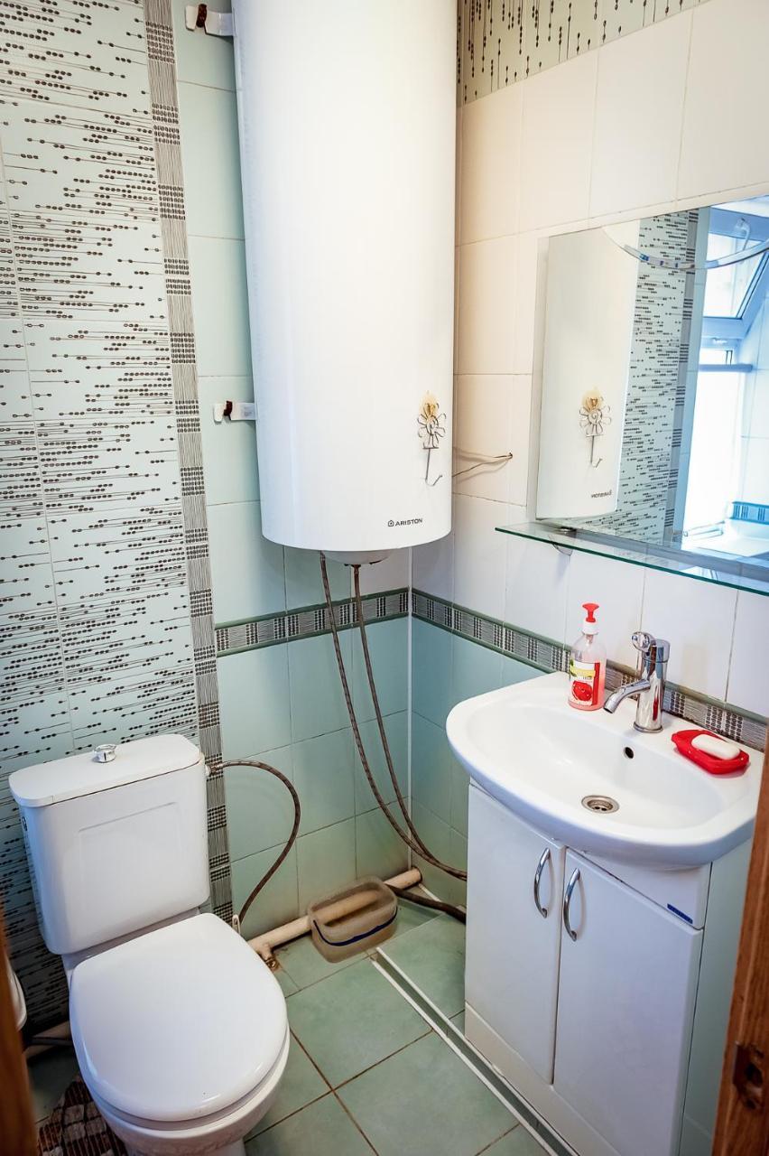 Hostel Astana Buitenkant foto
