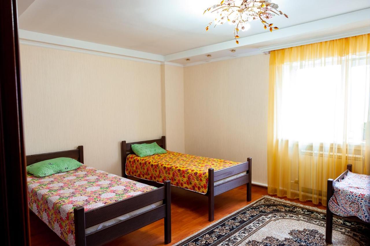 Hostel Astana Buitenkant foto